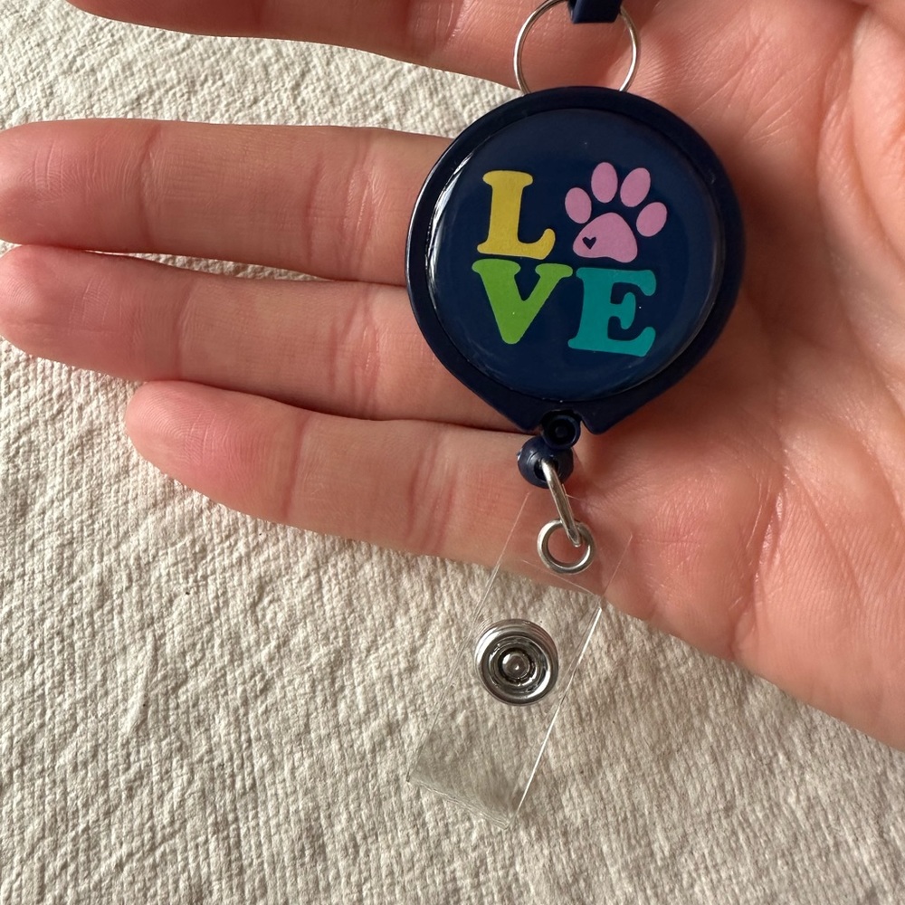 LOVE 🐾 paws badge reel and lanyard - Picture 5 of 5